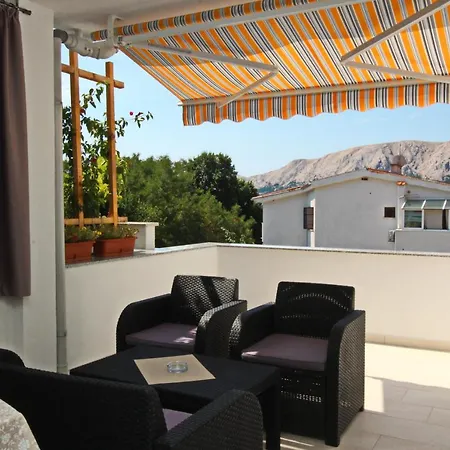 Διαμέρισμα With Parking Space Baska, Krk - 19195 *