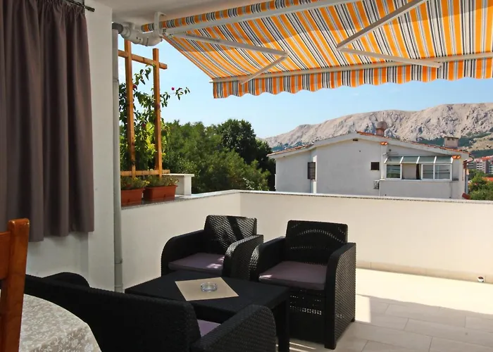 Διαμέρισμα With Parking Space Baska, Krk - 19195 *